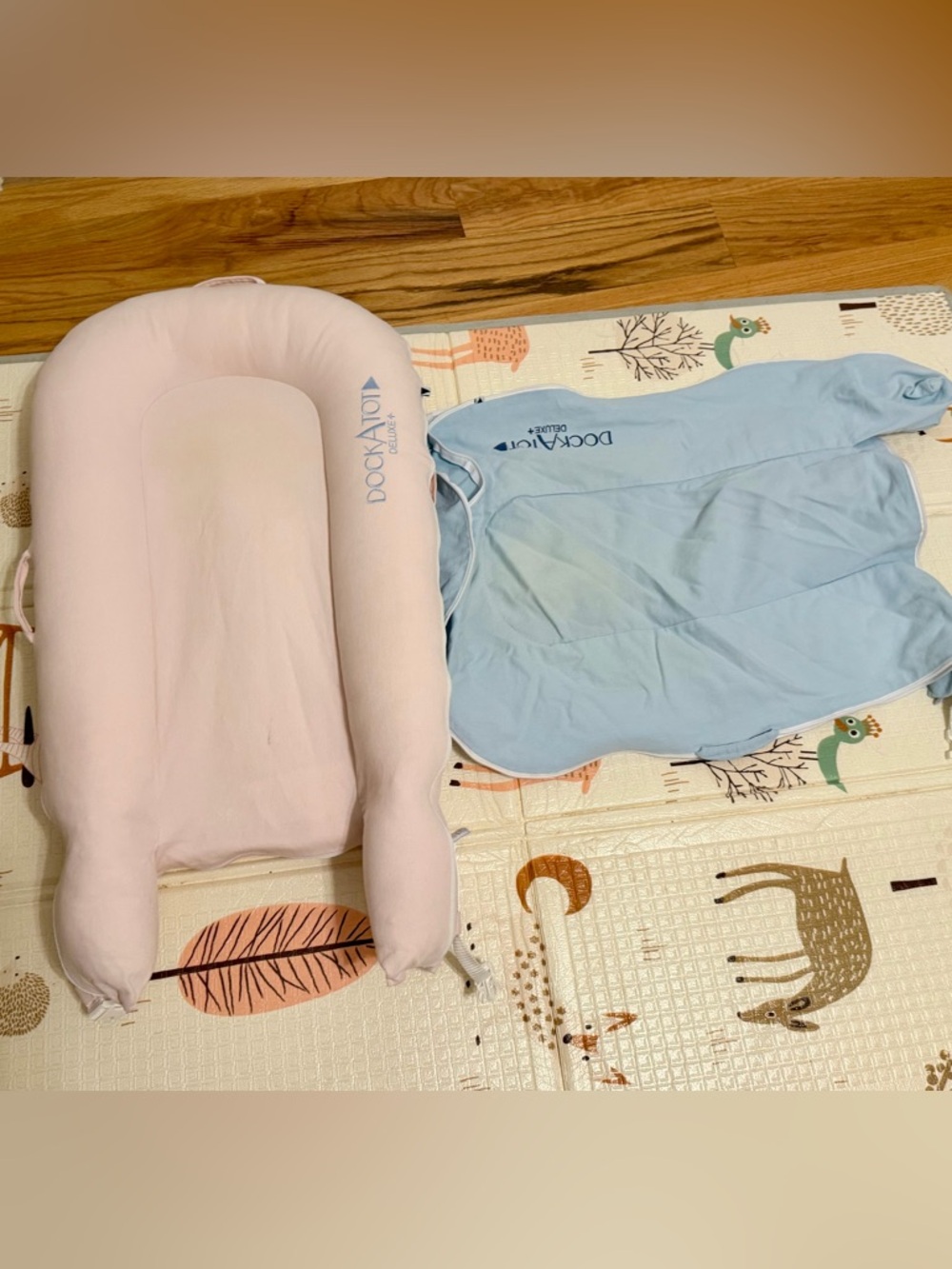 DockATot Deluxe+ Infant Lounger in Pink & Light Blue